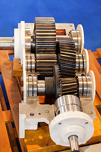 齿轮部件刀具传动装置工作制造业加工工厂引擎工具工程图片
