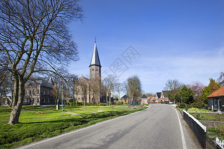 在荷兰有教堂的Kethel村图片