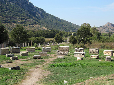 土耳其古希腊城的废墟地标石头寺庙世界蓝色旅行纪念碑建筑遗产柱子图片