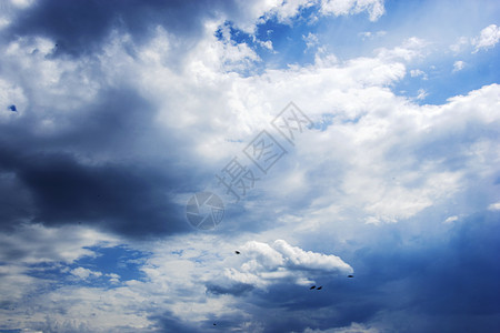 蓝色天空 有云彩照片 美丽的图片 背景 墙壁天堂阳光空气气象场景天气晴天气候气氛自由图片