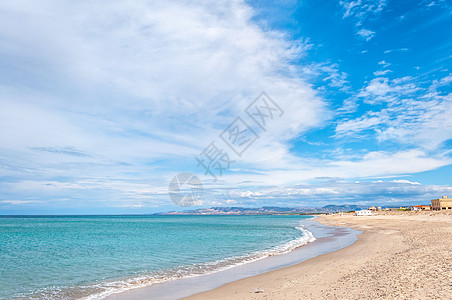 秋天阴云多彩的海滩风景地平线太阳旅行晴天季节假期海浪天空海洋天气图片