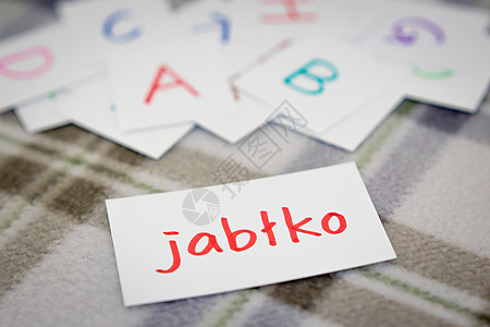 波兰; 用字母卡学习新单词; 写入 A图片
