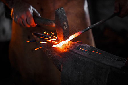 手工制造熔化金属铁匠;图片