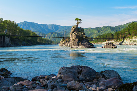 卡吞快山河牙齿全景森林公园草地远足蓝色天空生态岩石图片