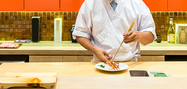 烹饪龙虾营养蔬菜餐厅健康美食牛肉厨师寿司白色桌子图片