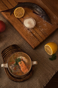 鱼汤成分海鲜蔬菜服务食物营养勺子厨房盘子洋葱柠檬图片