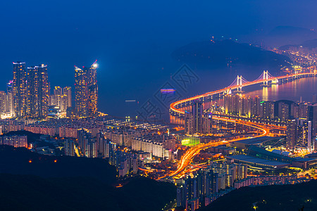 南韩釜山市万安桥景观建筑学城市市中心风景金融天空运输云台建筑图片