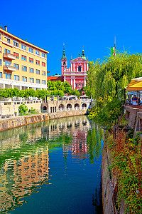 卢布尔雅那市历史河流风景房子场景天空街道地标历史性建筑旅行正方形建筑学图片