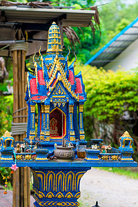 在Tayland街祈祷的地方 特写图片