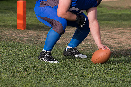 美国足球示范会 美美足球运动橄榄球四分卫沥青竞争玩家男人蓝色运动员图片