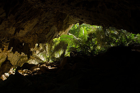 洞穴在泰国国家岩石游客隧道入口公园石灰石地质旅行旅游图片