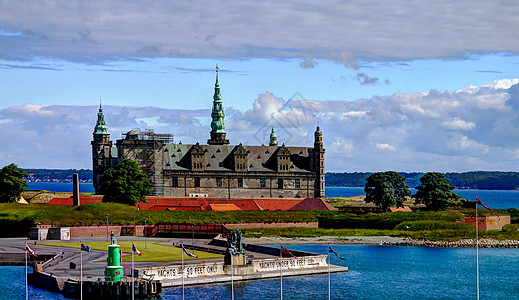 丹麦赫尔辛格堡Kronborg城堡的海洋全景图片
