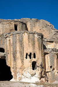 菲利坚山谷古老的洞穴教堂教会废墟火鸡爬坡大教堂天蓝色岩石历史图片