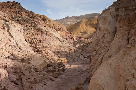 在以色列涅盖夫沙漠地带旅行游客山脉旅游远足天空沙漠假期远足者图片