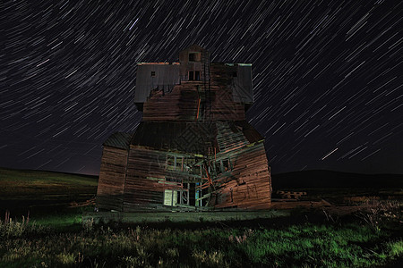 Palouse 华盛顿的 星际轨迹夜月光照射时光摄影星星星座起跑线小麦天空庄稼绿色谷仓图片