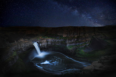 Palouse 华盛顿的 星际轨迹夜月光照射夜空星星银河系天空摄影瀑布起跑线星座农田时间图片