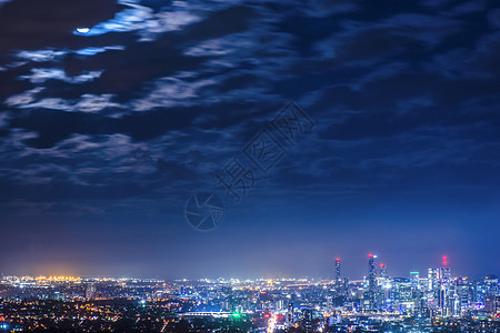 晚上从库特塔山看到布里斯班游客旅游假期旅行天际古塔天空图片