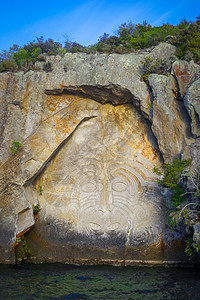 毛利人岩石雕刻 新西兰陶波湖石头旅游文化吸引力雕塑艺术岩画旅行火山雕刻品图片