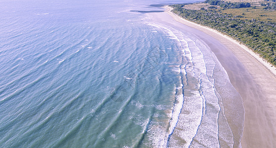 位于塔斯马尼亚州附近的上方绿色海滩娱乐海岸风景海洋天堂海景海岸线假期支撑海浪图片