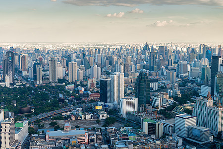 美丽的现代城市曼谷 有高高的摩天大楼图片