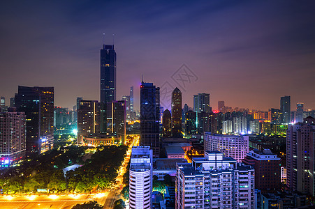 在中国广州市的夜间城市风景图片