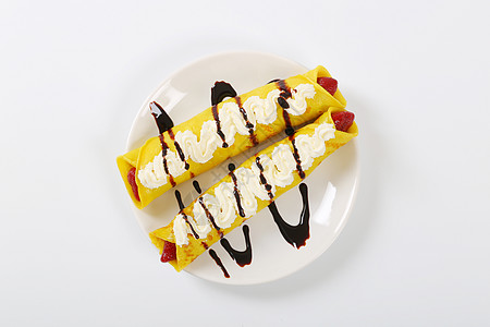 薄薄煎饼 草莓和奶油巧克力水果高架配料白色早餐甜点食物盘子油炸图片