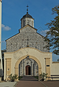 塞尔维亚Kovilj修道院主要石块教堂旅游寺庙建筑地标石头教会历史文化信仰蓝色图片