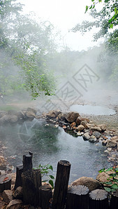 自然温泉假期蒸汽荒野反射景观环境保护旅行颂府喷气火山图片