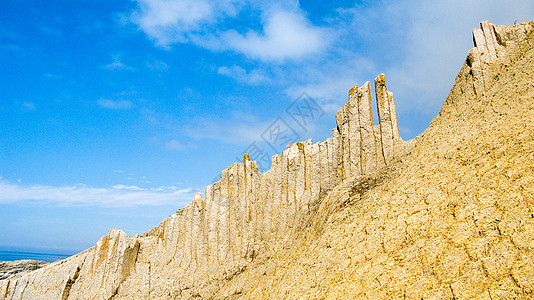 俄罗斯千岛群岛角的岩石图片