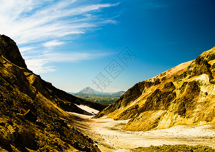 从穆特诺夫斯基的卡路德拉 观察维卢欣斯基火山 卡姆奇图片