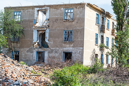 被炸废砖建筑场景危机地震金属城市天空建筑学灾难灰尘废墟图片