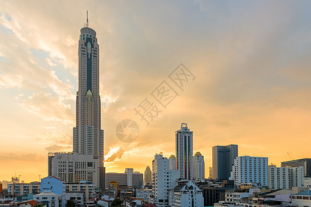 泰兰(Thailan)的高位著名摩天大楼Bayok天空图片