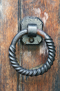 旧门敲门器建筑古董红色入口金属门把手圆圈建筑学戒指房子图片