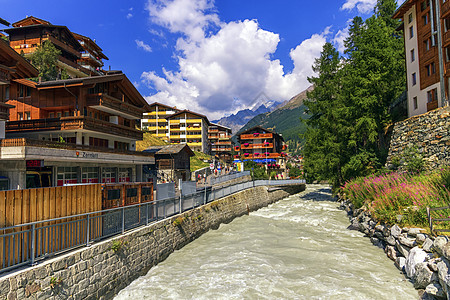 瑞士Zermatt的Vispa河图片