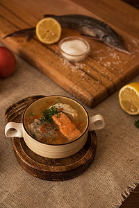 鱼汤成分小体营养美食饮食食物草本植物乡村香料厨房午餐图片