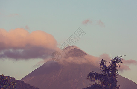 阿伦火山假期地形衬套顶峰远足游客土地甘蔗途径天空图片