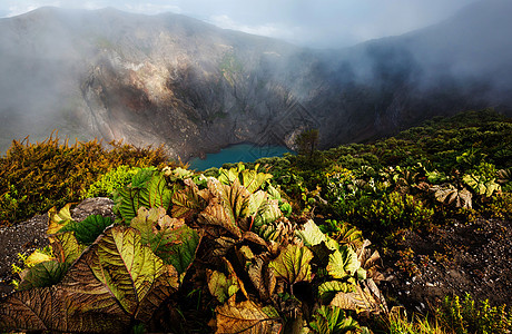 撞向火山口绿地远足地质学陨石危险旅行力量岩石火山爬坡图片