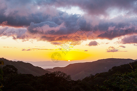 哥斯达黎加风景天空荒野旅游日落火山山脉地形环境土地爬坡图片