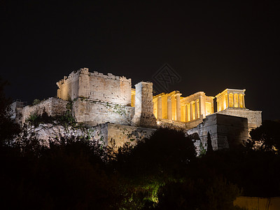 雅典希腊与帕台农和巴台农合的Acropolis山丘韵律城市废墟首都寺庙爬坡观光灯光纪念碑传统图片