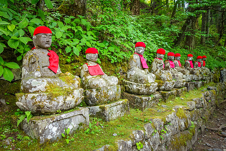 日本雕像纪念碑传统雕塑森林地标寺庙石头历史地藏旅行图片