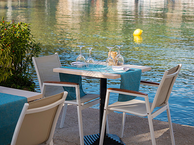 希腊岛上按海划分的海表观光胜地餐厅旅游桌子景点岛屿文化港口旅行图片