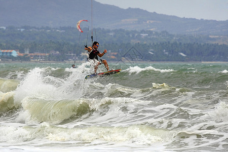 肯泰瑟弗在行动活力速度木板天空冲浪者技术锦标赛海浪活动海滩图片