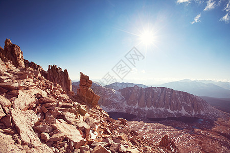 内华达州悬崖风景地标天空背包雪山远足娱乐山脉荒野图片