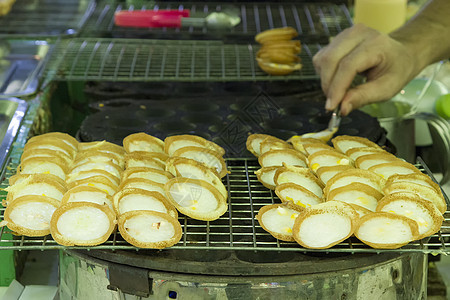 Knmcrk在市场上结合面粉甜食图片