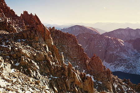 内华达州远足背包顶峰旅行雪山天空荒野公园娱乐岩石图片