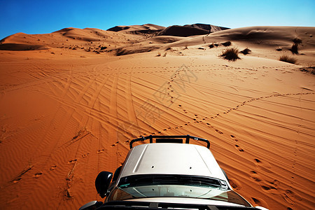 探险车卡车日落旅行驾驶地形汽车沙漠车轮探索公路图片