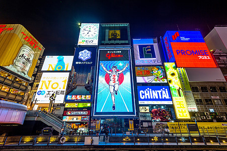 日本大阪Dotonbori夜街购物街旅游者夜生活吸引力生活娱乐文化食物商业市场建筑学餐厅图片