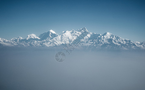 从飞机上看到的喜马拉雅山 尼泊尔环境顶峰旅行晴天蓝色冰川全景高山地平线薄雾图片