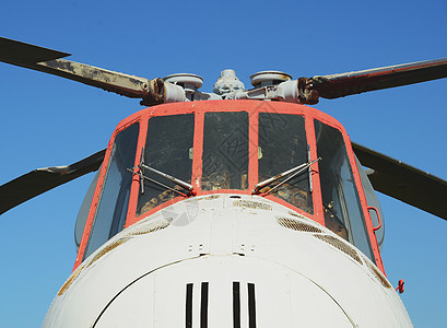 螺旋型直升机机舱图片