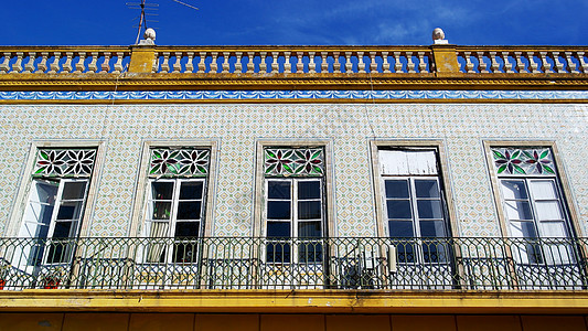 葡萄牙Alentejo的Beja大楼详情瓷砖拱门窗户住宅阳台建筑图片